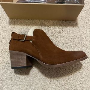 Soho NYC Cobbler Amber Boots